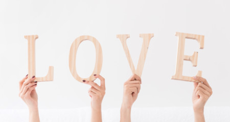 成都婚恋情感服务机构：异地恋的爱情该怎么办？