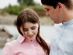 怎么样和女孩子聊天?成都婚介所百和情缘告诉你
