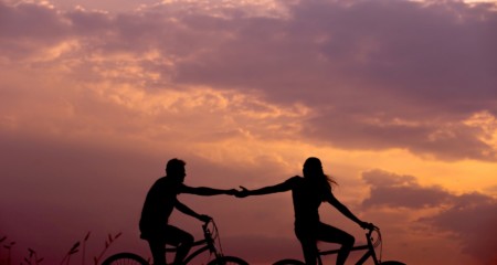 2022年情人节是怎么过的?情人节节日攻略