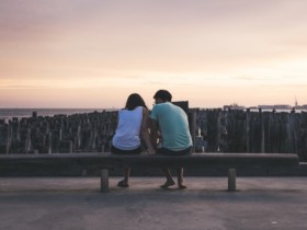 成都老年征婚网:网恋必聊的50个话题,网恋话题精选